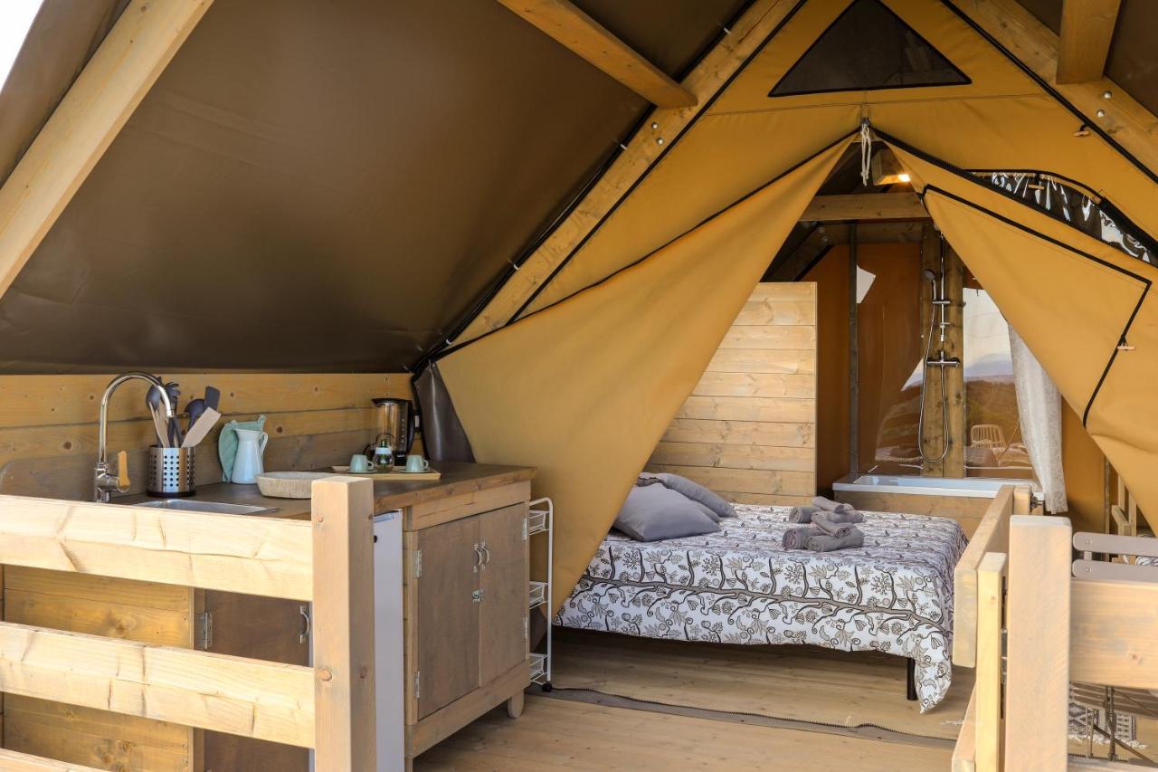 Отель Glamping Debbiare Рипарбелла Экстерьер фото